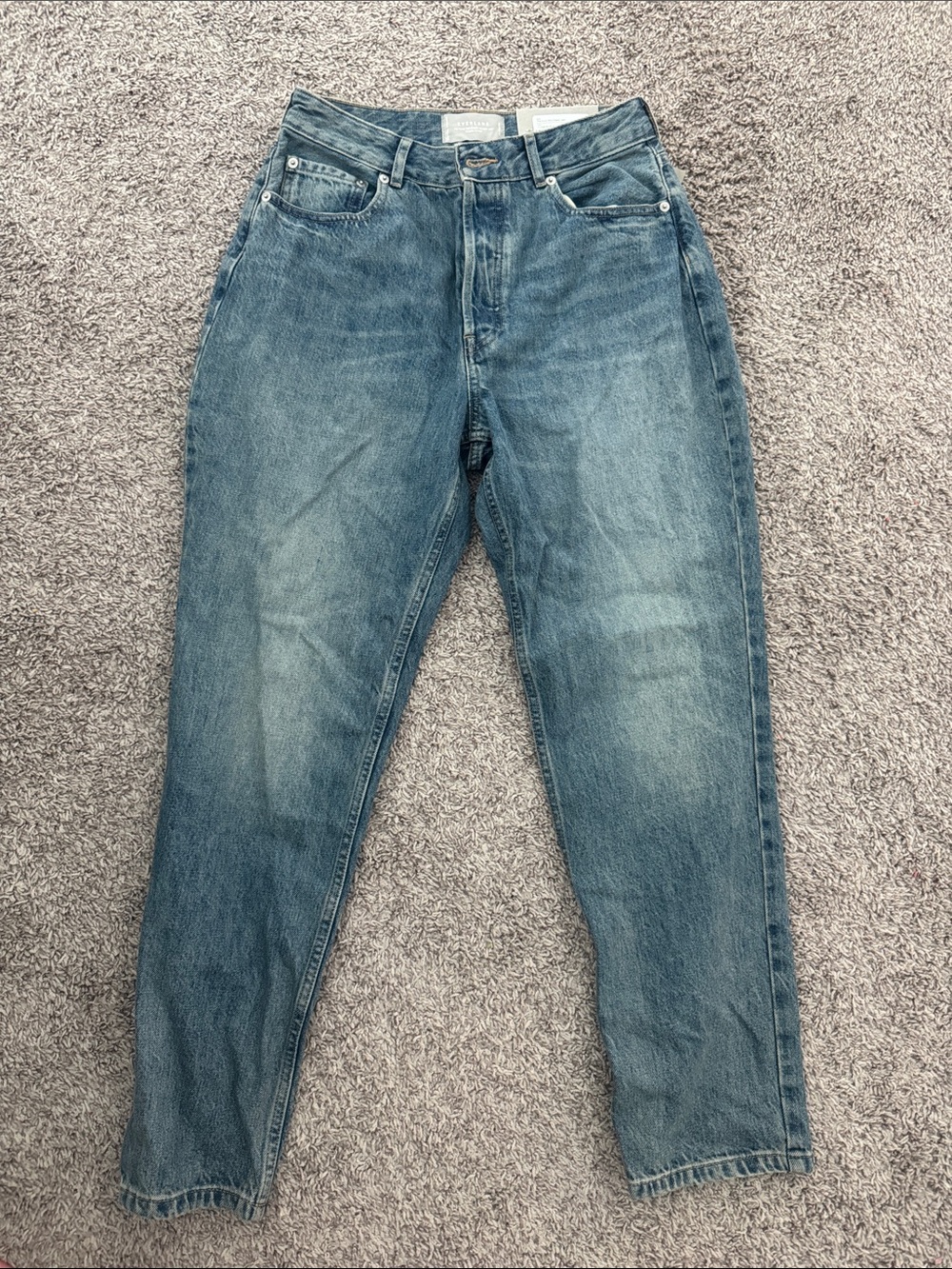 Classic women’s curvy cheeky Blue Jeans - Comfortable Straight Fit